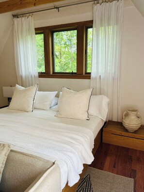 4 soverom, strykejern/-brett, wi-fi og sengetøy