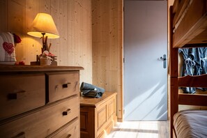 2 chambres, Wi-Fi, literie fournie