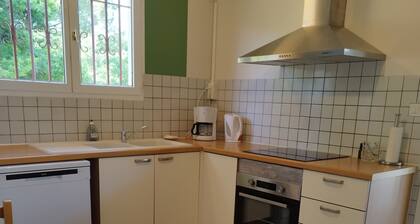 Quiet house near the lake, ideal for families