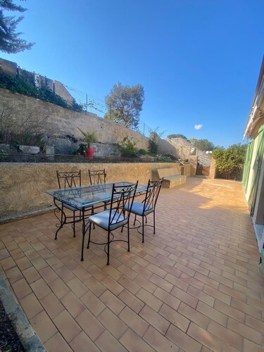 Detached Villa Top