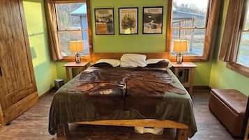 1 bedroom, free WiFi, bed sheets