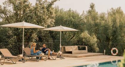 Room 'Doble Económica' with Shared Pool, Wi-Fi and Air Conditioning