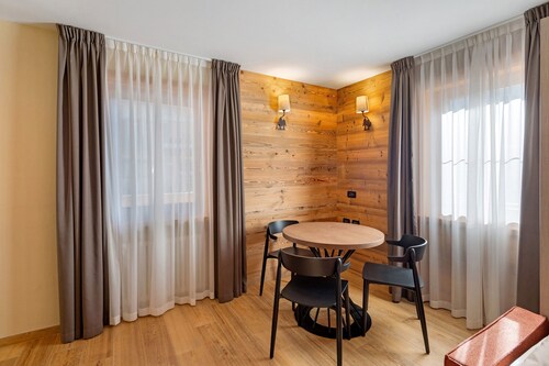 Apartment 'Cràp de la Parè' with Mountain View, Shared Garden and Wi-Fi