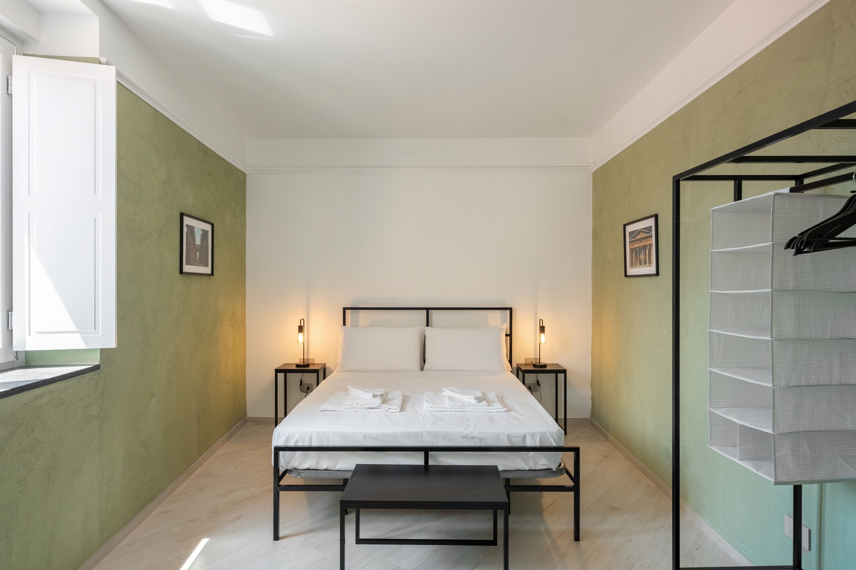 2 habitaciones, tabla de planchar con plancha, wifi y ropa de cama 