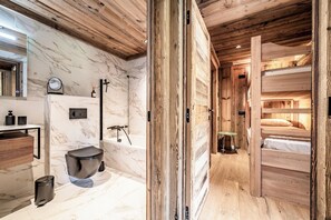Shower, towels