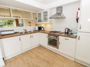 Lava-louças, talheres/pratos/utensílios de cozinha