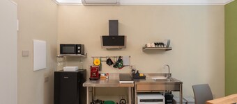 Apartment 'Standard Velia' with Wi-Fi and Air Conditioning