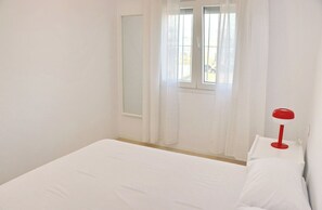 1 chambre, literie fournie