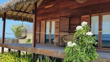 Quarto triplo luxo, vista para a praia | Vista do quarto