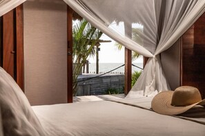 Deluxe Suite, Beach View | In-room safe, laptop workspace, blackout drapes, free WiFi - Kabana Hotel (Cruz)