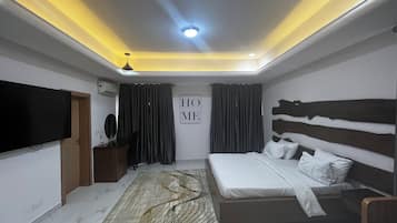 Superior Single Room | In-room safe, desk, laptop workspace, blackout curtains
