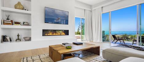 TV connectée, cheminée