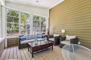 TV connectée, cheminée, espaces bureaux