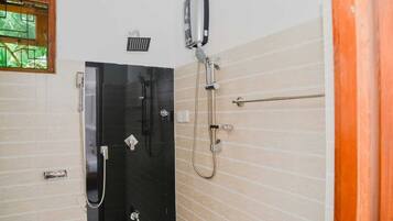 Towels, soap, shampoo, toilet paper