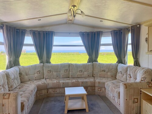 Coastal Chalet in Tudweiliog, Pwllheli