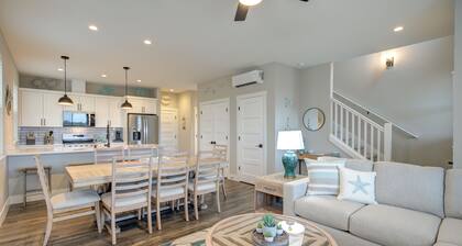 Beauty and The Beach - Oyhut Bay Seaside Resort