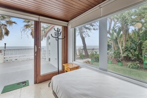 3 bedrooms, iron/ironing board, WiFi, bed sheets - Vacation Home 'Casa Mara' with Sea View, Private Terrace and Wi-Fi (El Sauzal)