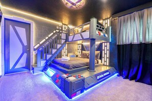 9 Schlafzimmer, Bügeleisen/Bügelbrett, Reisekinderbett, WLAN