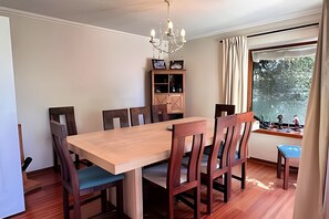 House | Dining