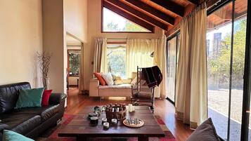 Chalet | Living area