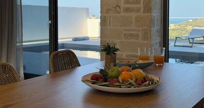 Sunrise Village Aptera Private Pool Villa No2 - Helios