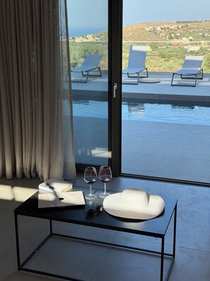 Interior - Sunrise Village Aptera Private Pool Villa No2 - Helios (Chania)