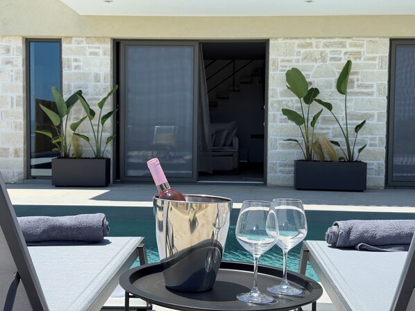 Terrace/patio - Sunrise Village Aptera Private Pool Villa No2 - Helios (Chania)