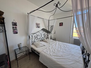 2 Schlafzimmer, Bettwäsche