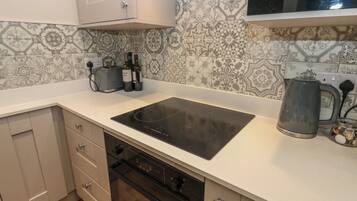 Kookgerei, borden en bestek