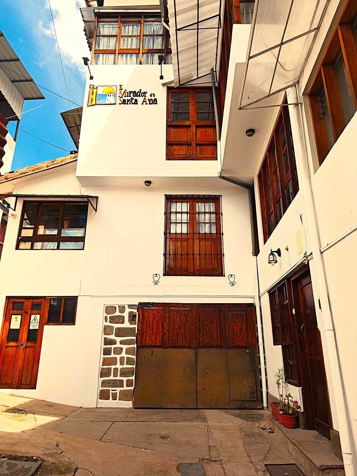 Fachada da propriedade