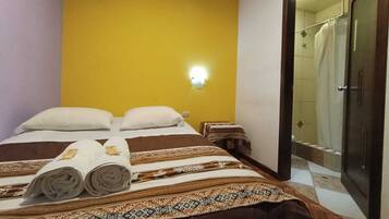 Chambre Double Romantique, patio | Espace de travail pour ordinateur portable, rideaux occultants