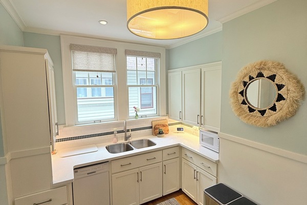 Frigorífic, microones, forn i placa de cuina