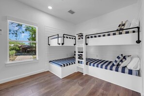 3 bedrooms, WiFi, bed sheets