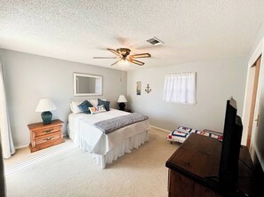 3 bedrooms, iron/ironing board, travel crib, WiFi