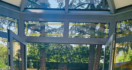 ChĂąteau GRANDCLEMENT Lyon Villeurbanne Suite JACOBINS 8 pers