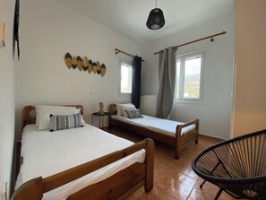 2 室のベッドルーム、アイロン / アイロン台、WiFi、ベッドシーツ