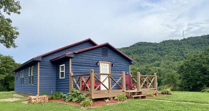 New listing Cozy 2-bedroom/2-bath cabin in serene Happy Valley near Blowing Rock