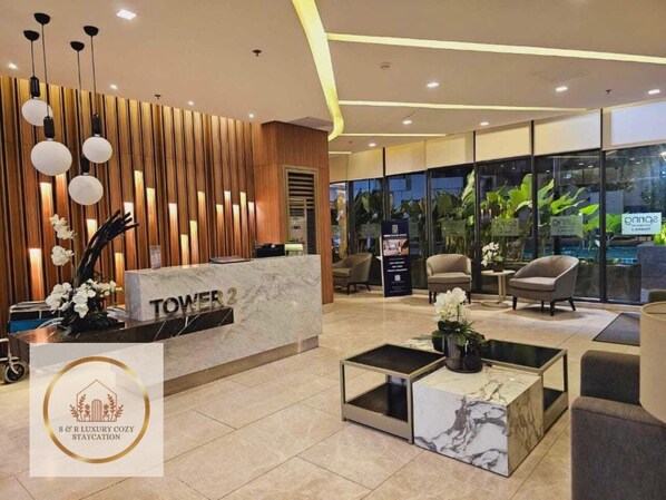 Lobby - S&R Staycation Walk to SM Bicutan, With Karaoke,disney Plus, Netflix, Youtube (Parañaque)
