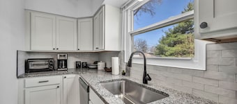 Completely remodeled Cuyahoga Falls house, 3-bedroom 1.5-bath