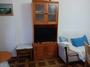 TV