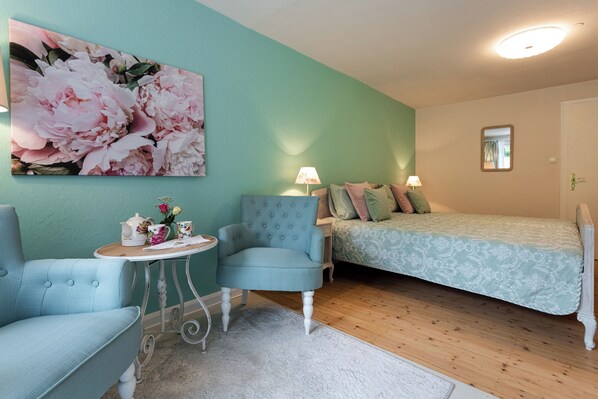 Double Room, Balcony, Garden View | Free WiFi