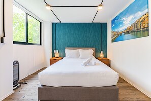 1 室のベッドルーム、WiFi、ベッドシーツ