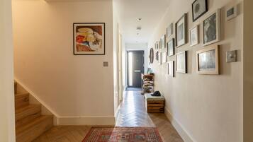 Rumah | 4 kamar tidur dan internet