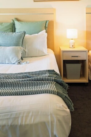 1 bedroom, desk, iron/ironing board, travel cot