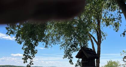 Charming 2-bedroom cottage at Murphy's Beach in lovely Charlestown Maryland