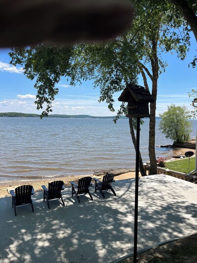 Charming 2-bedroom cottage at Murphy's Beach in lovely Charlestown Maryland