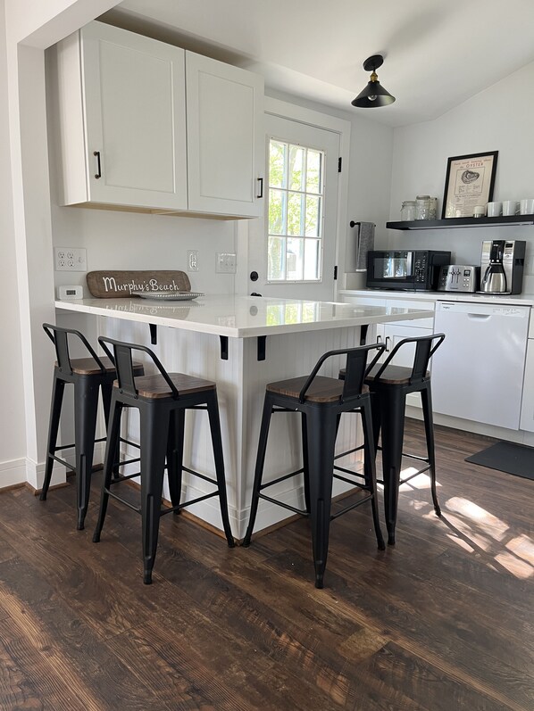 Microwave, oven, stovetop, dishwasher