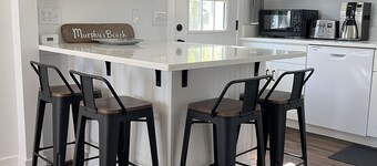 Charming 2-bedroom cottage at Murphy's Beach in lovely Charlestown Maryland