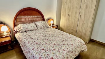 Apartment, 3 Bedrooms, Smoking, Garden View | 3 bedrooms