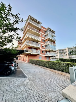 Apartment, 3 Bedrooms, Smoking, Garden View | Exterior